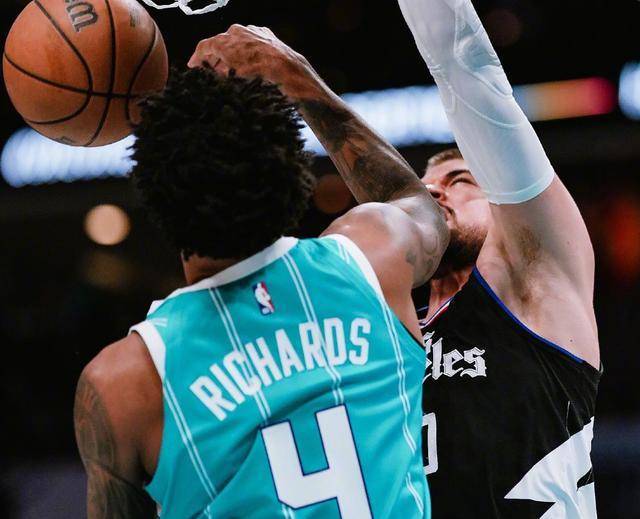 快船遭遇失利，乔治血拼砍下分的简单介绍