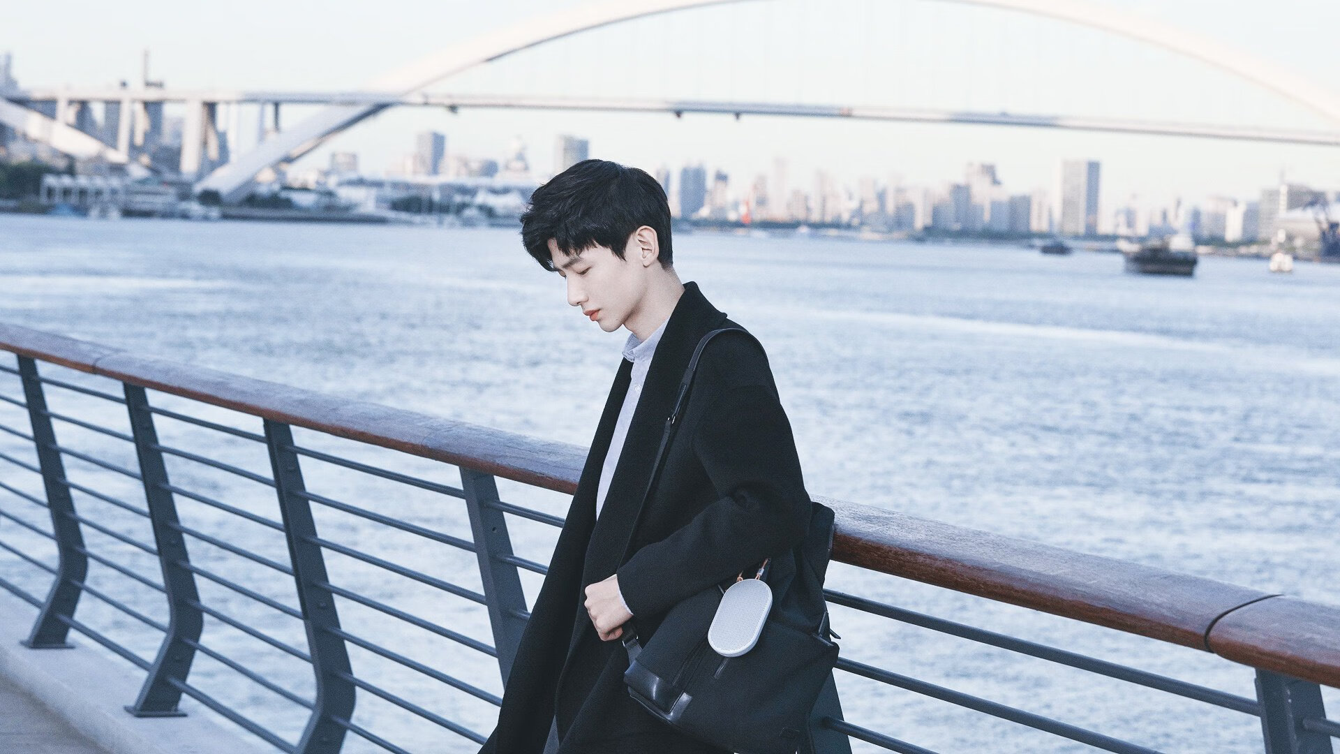 隔空对话,字母哥单骑破阵,森林狼硬汉鏖战擒王—两种巨星模式的隔夜交响