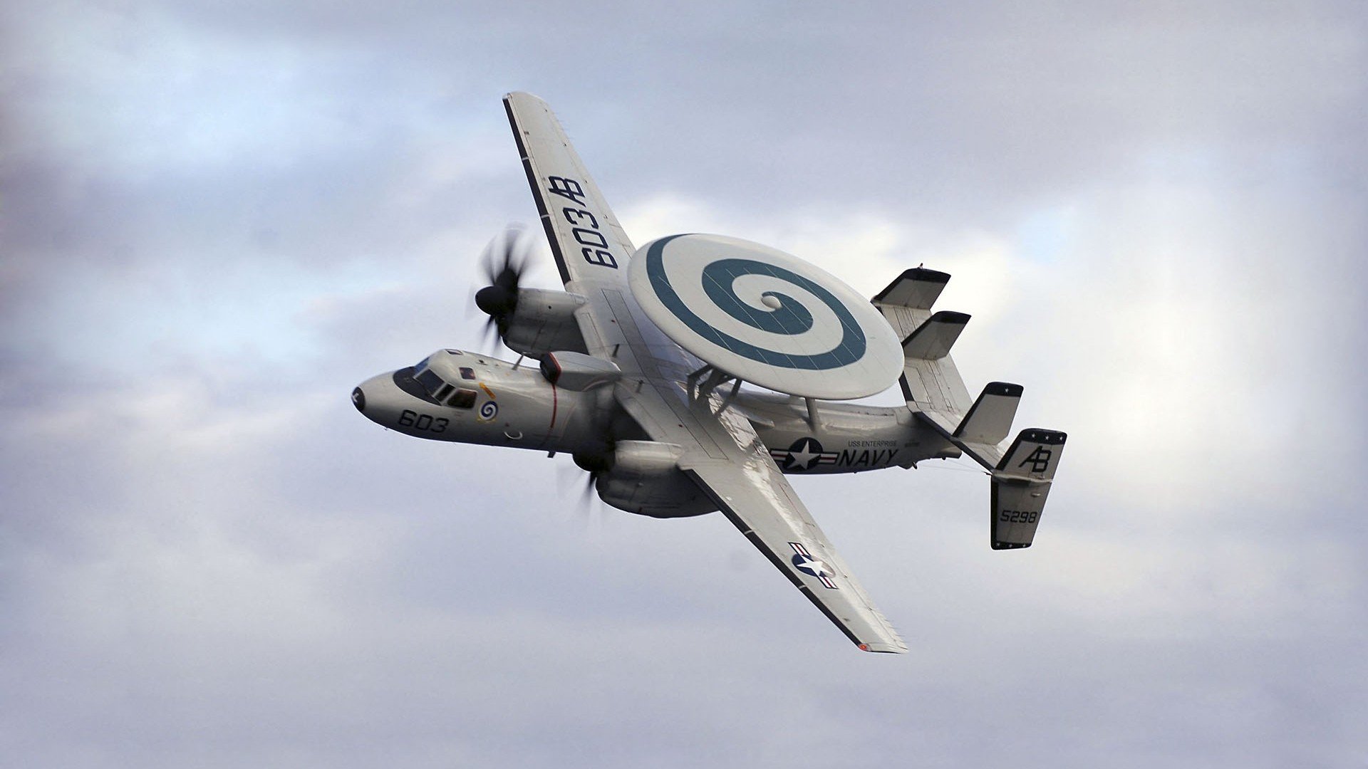 绝杀是一道高难度攻防题，而马刺的封锁，是这道题的教科书封皮