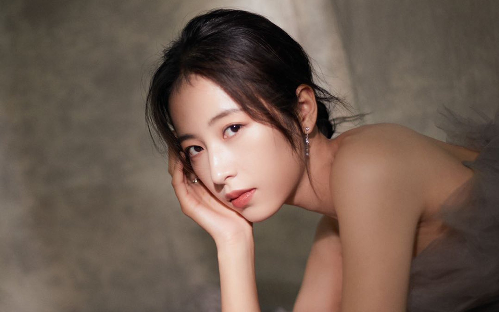 王座易主，当德布劳内用双脚为英格兰加冕，国际米兰的蓝色圣殿在他面前崩塌